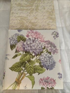 C.R Gibson photo album, hydrangea Bouquet fabric